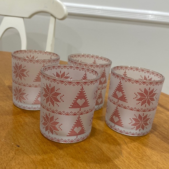 NWT. Yankee Candle, set of 4 votive candle holders. - Picture 7 of 7